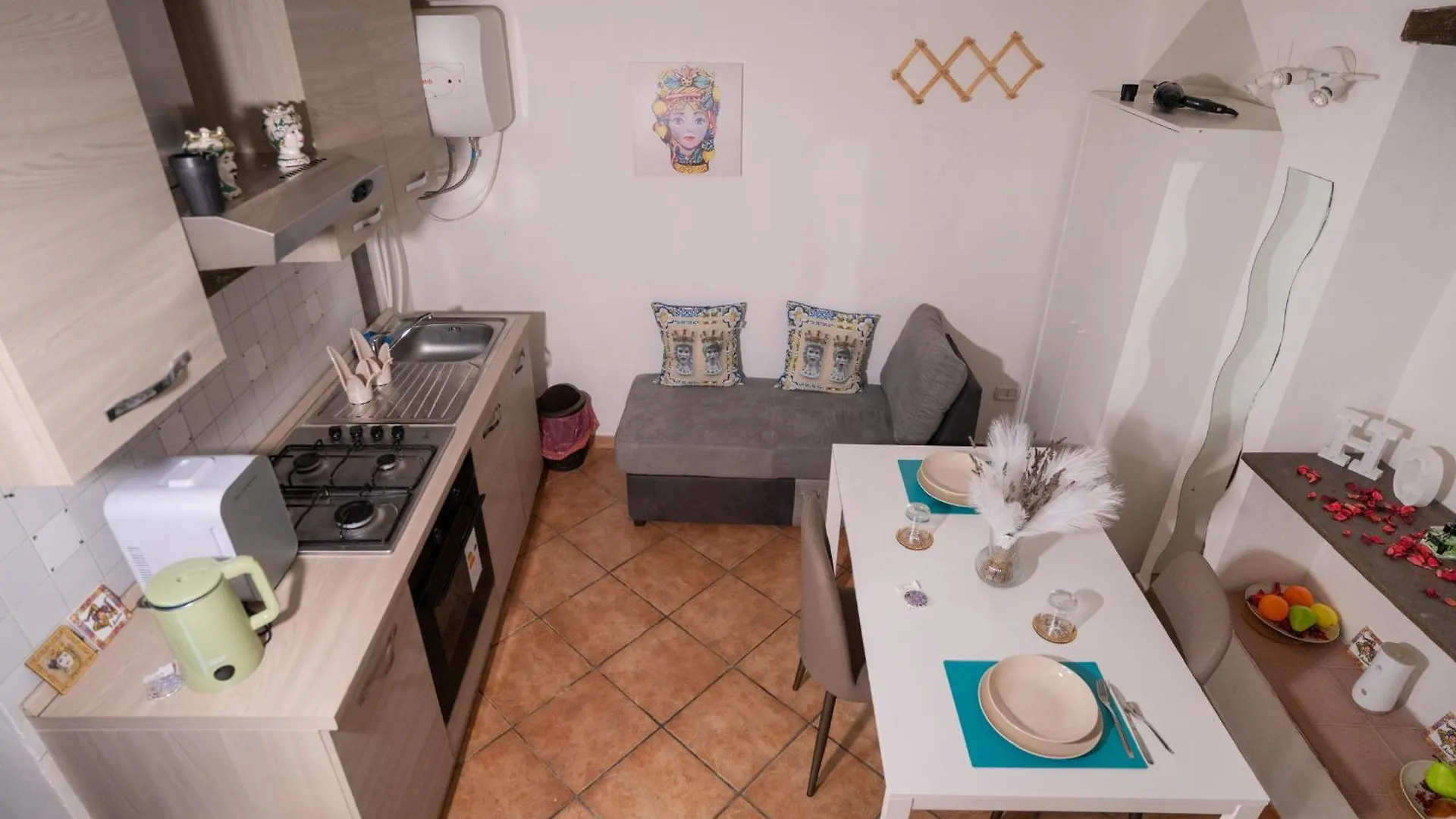 Apartment More House Catania Italy
